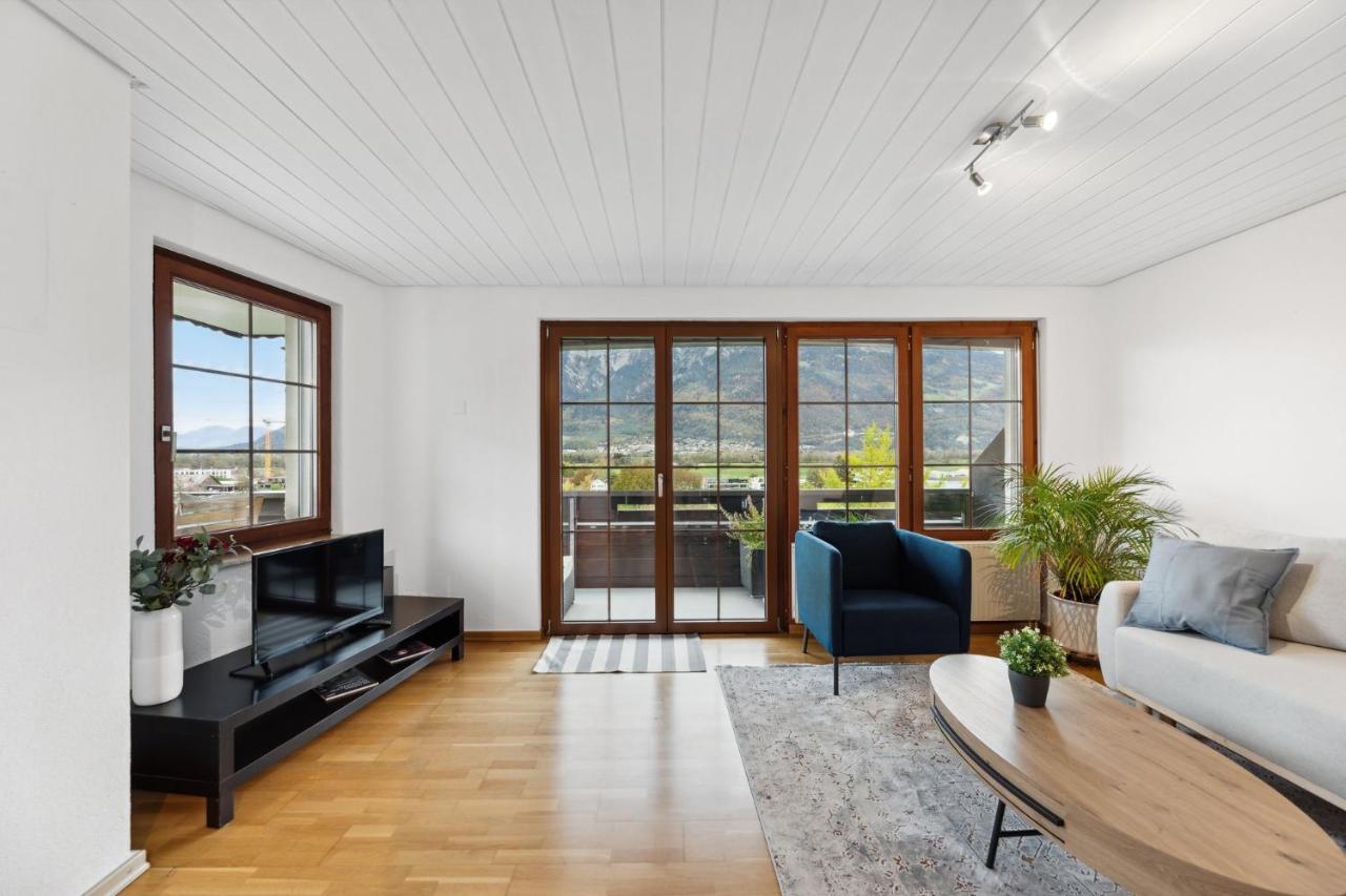 Sonniges Apartment Mit Traumhaftem Bergblick Букс Экстерьер фото